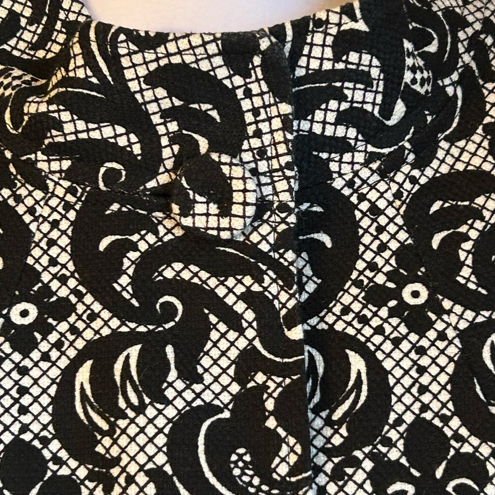 Talbots Blazer Jacket Stand Collar 3/4 Sleeve Black & Beige Paisley Damask 4P - Picture 2 of 7